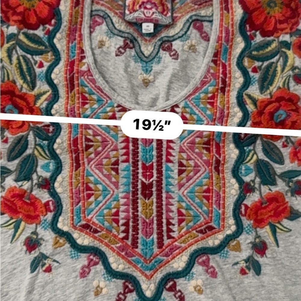 Johnny Was Luxe Boho Ornelia Embroidered Capped Sleeve Grey Tee- XS- like new! - Picture 13 of 13